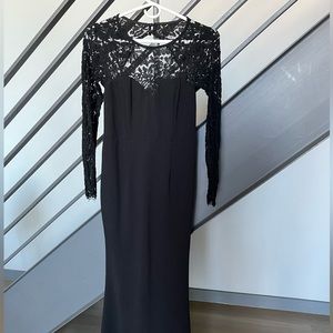 Black floor length dress, perfect for a wedding! Worn once. Size small.